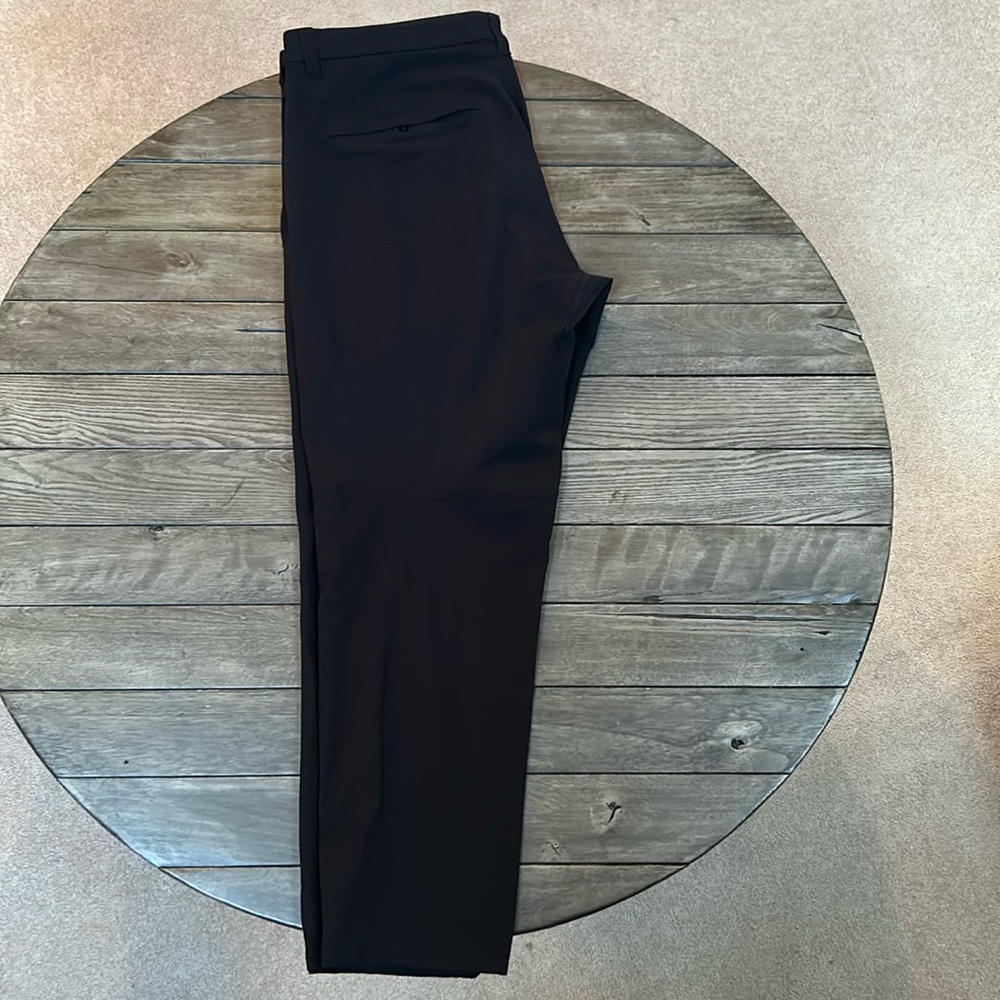 Men’s Lululemon Commission Classic-Fit Pant Black 36x28